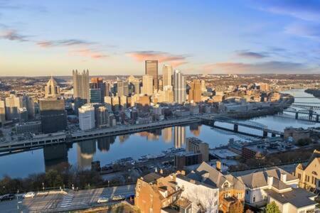 Апартаменты Charming Studio-Panoramic View-Your Pittsburgh Sanctuary Экстерьер фото
